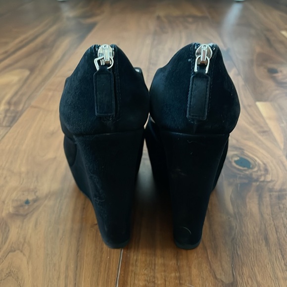 Prada Black Suede Platform Wedges Excellent Condition - Picture 3 of 6